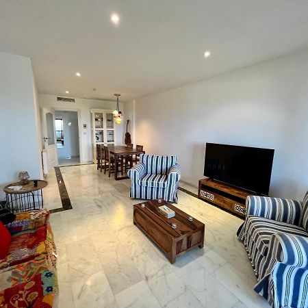 Quiet & Spacious Apt @ Golf Course W/ Roof Terrace San Roque  Buitenkant foto