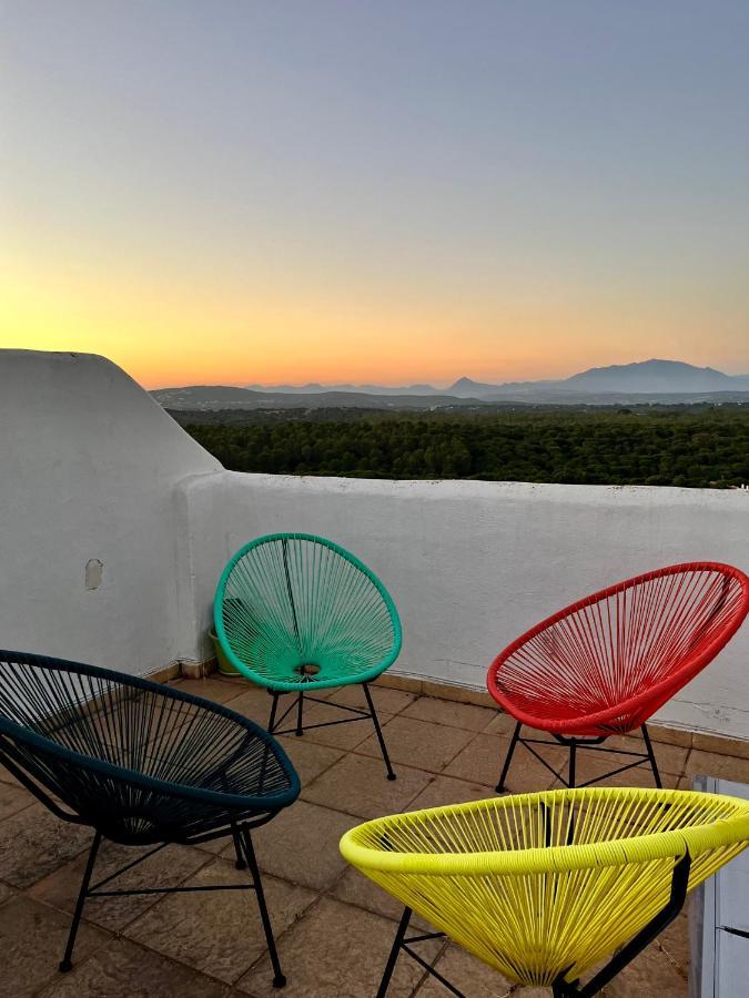 Quiet & Spacious Apt @ Golf Course W/ Roof Terrace San Roque  Buitenkant foto