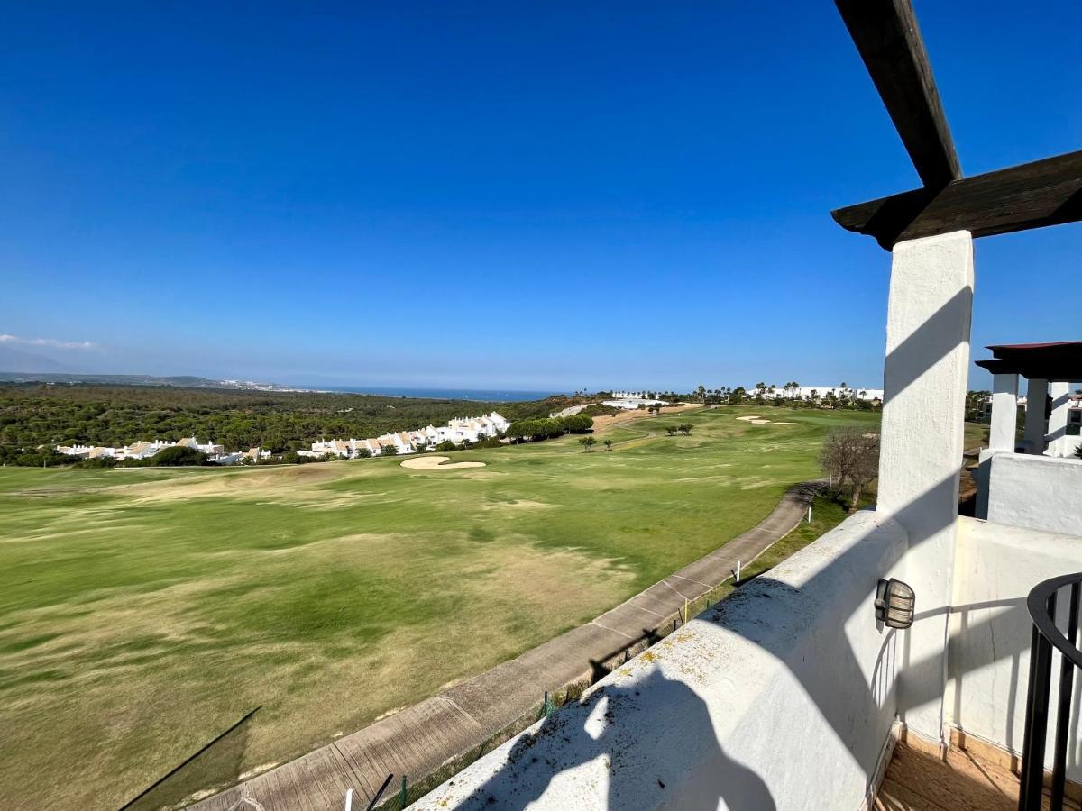 Quiet & Spacious Apt @ Golf Course W/ Roof Terrace San Roque  Buitenkant foto